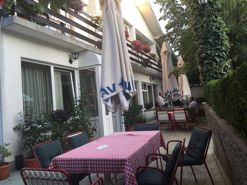 Guest House Major Arandelovac Zewnętrze zdjęcie